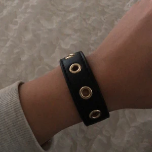 Armband - Säljer detta coola armband! ⚡️⚡️