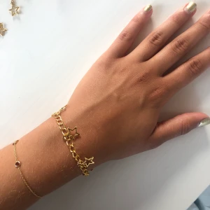 Armband - Ett snyggt armband, egengjord och 10% går till en organisation för att rädda sköldpaddor.