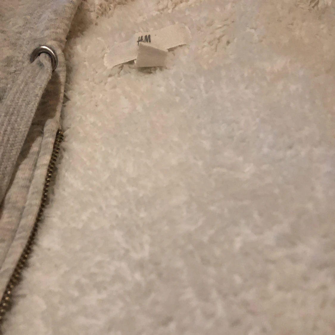 Grå mjukishoodie - 91