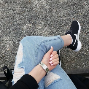  - Mom jeans.bAnvänds 2 gånger.  Original pris var 250 kr 