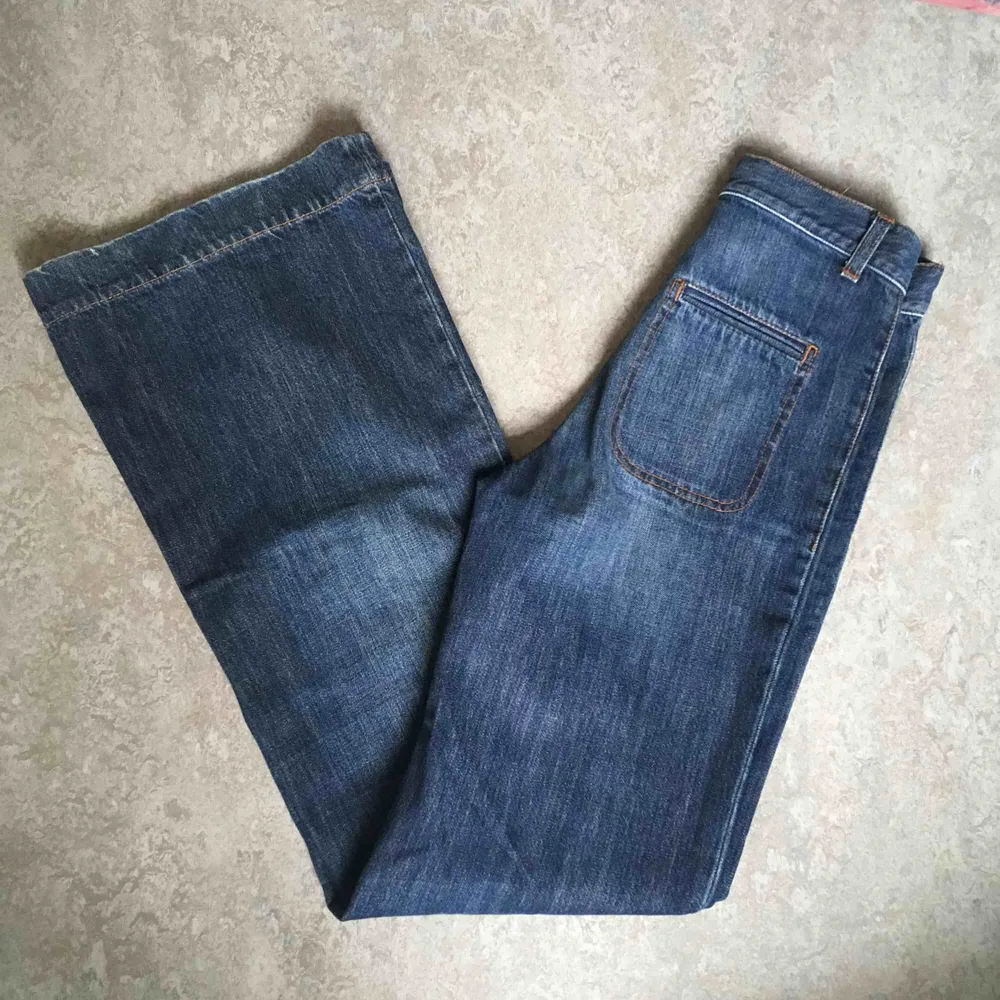 Skitsnygga vida jeans från Whyred! Hela och i gott skick.. Jeans & Byxor.