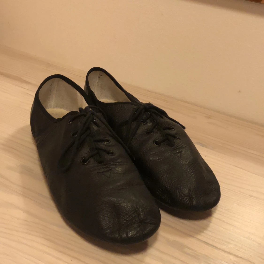 Dansskor i strl 38/ 39 - 90