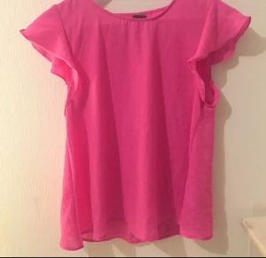  - Fin topp i härlig rosa färg!