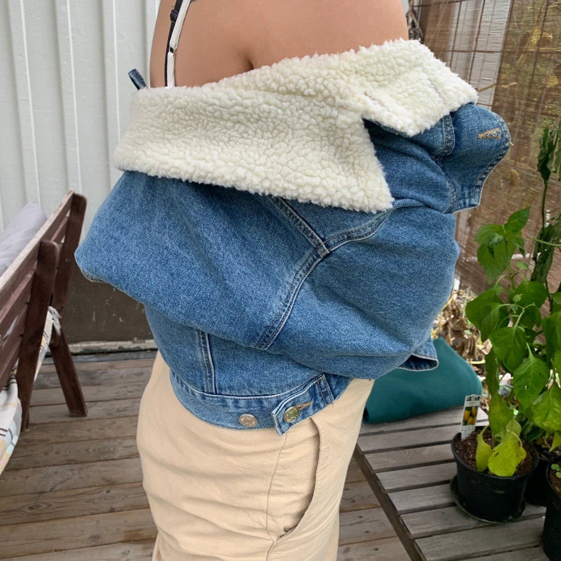 Croppad jeansjacka från Monki - 90