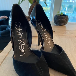 Calvin Klein  - Mycket fint skick 