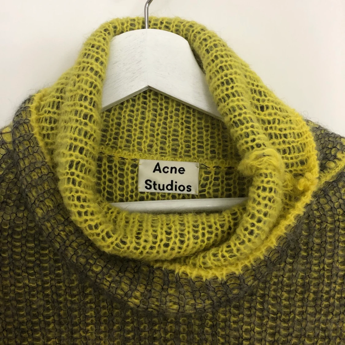 Acne studios  - 90
