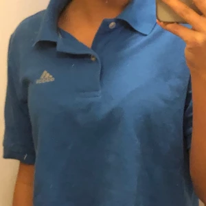 Croppad adidas pikétröja  - Adidas 