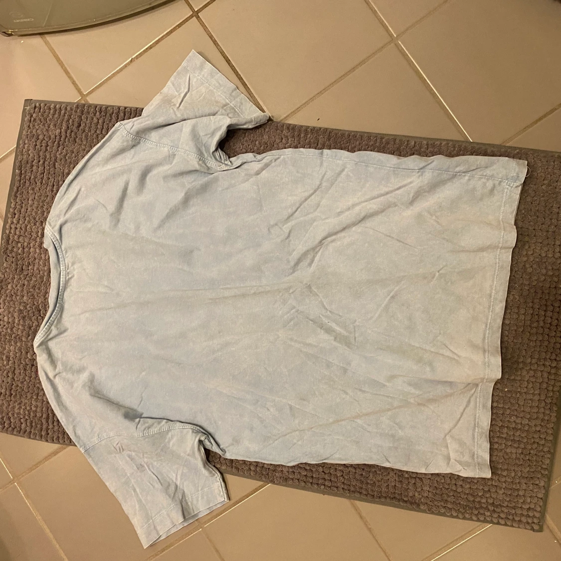 Ljusblå t-shirt - 91