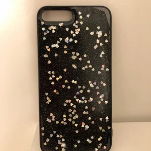 Mobilskal  - Säljer detta as balla skal då det inte kommer till användning! 👩🏻‍🎤 det är till iPhone 7/8 plus
