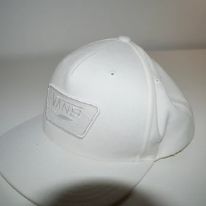 Vans Keps - Vit Vans keps. bra skick