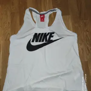 NIKE storlek L