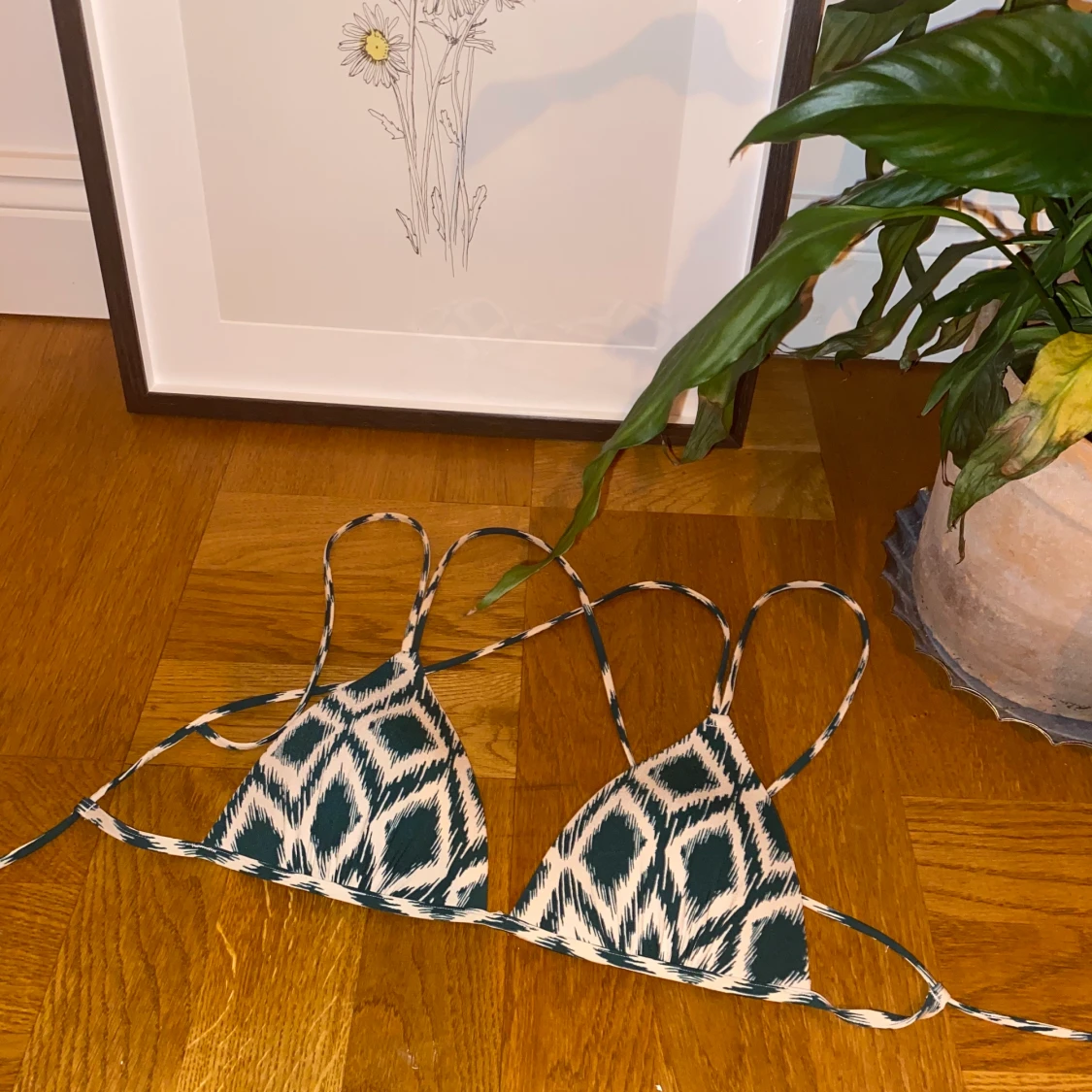 Bikini med detaljer på ryggen! - 90