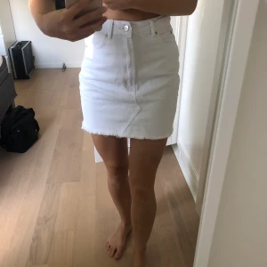 Vit jeanskjol - Fint skick