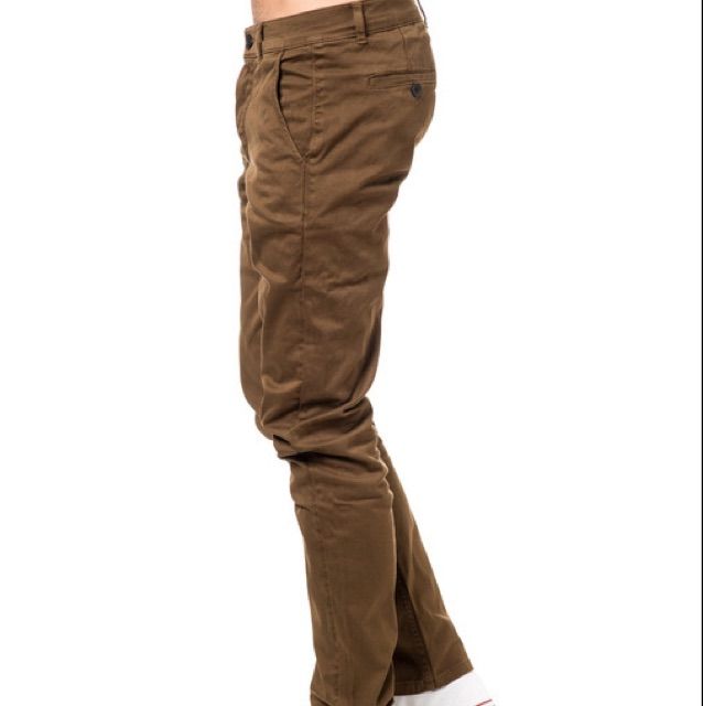 Välvårdade chinos från Velour i | Plick 