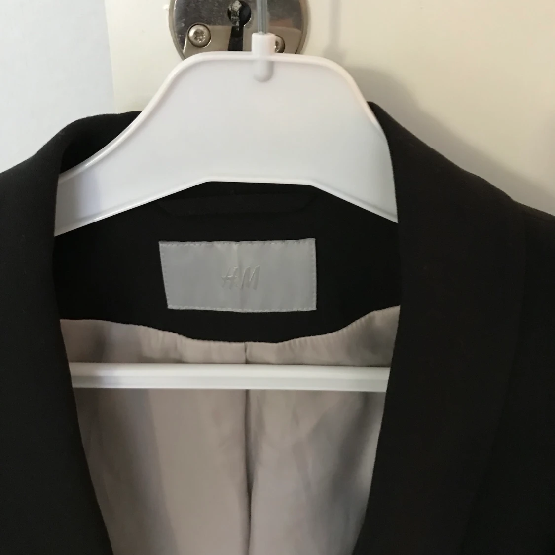 H&M kavaj kort svart styling  - 91