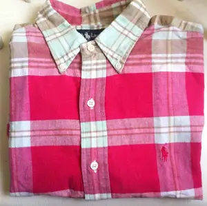 Rutig Ralph Lauren skjorta i skönt Madrastyg mönstrad i fina färger
