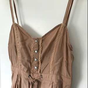  - Säljer denna Odd Molly klänning som aldrig har kommit till användning. I storlek 0, alltså XS. 