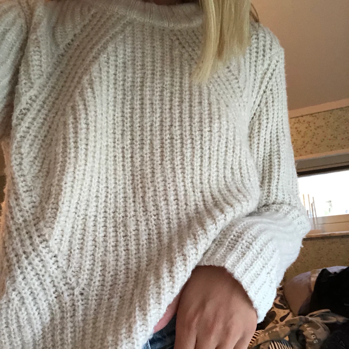 Vit stickat tröja från only