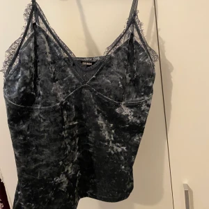 Topp från Bik Bok - Gott skick, inte använd mycket 