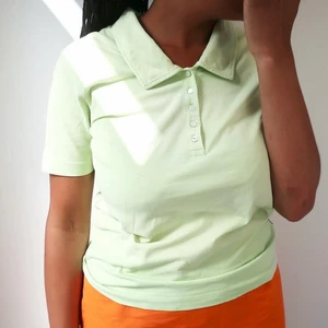 Limegrön piké - Fint skick, snygg färg!