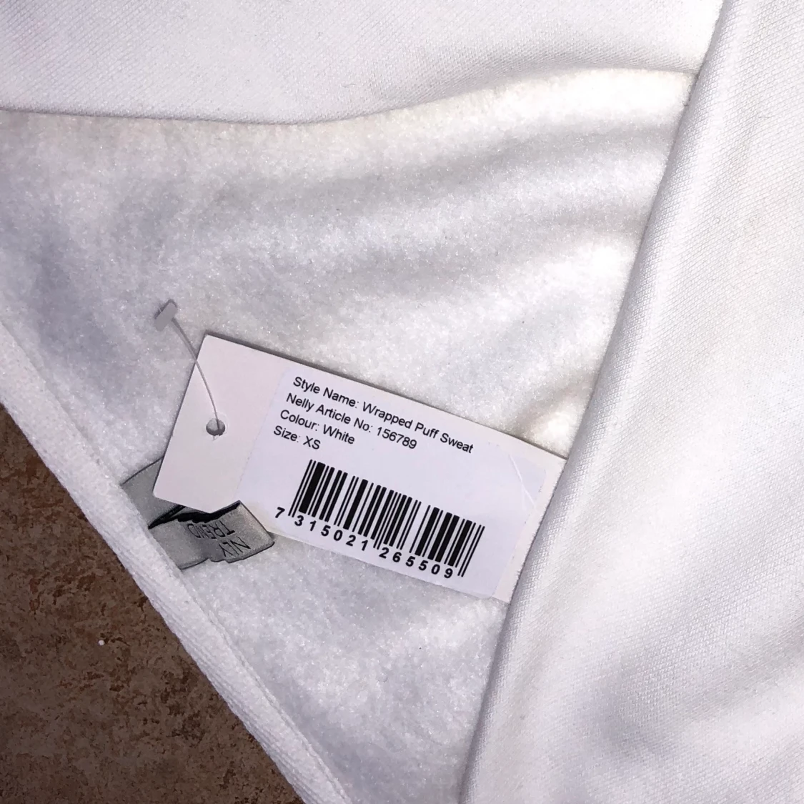 Tröja från Nelly - 91