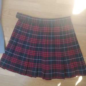 American Apparel kjol - Min absoluta favorit 😭😍 Så jäkla fin! Storlek XS 