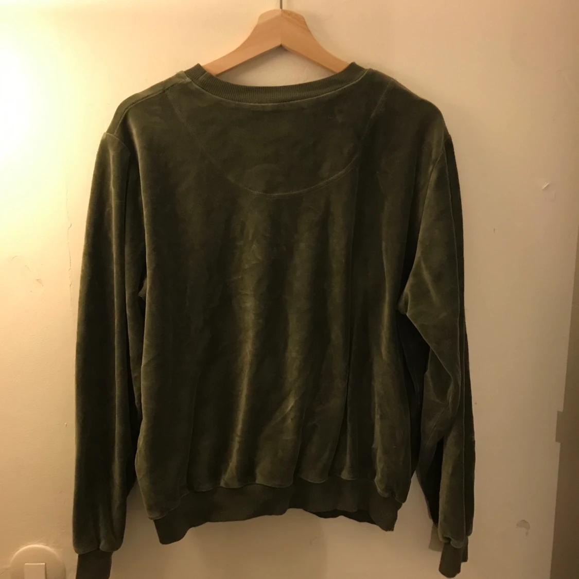 Mörkgrön tjocktröja - 90