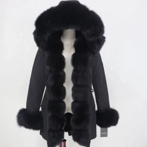 FATIMA PARKA STORLEK S  - Heej💛 Säljer min Fatima Parka som är köpt från Garoff för 3999 (kvitto medföljer) Kontakta mig för mer bilder!