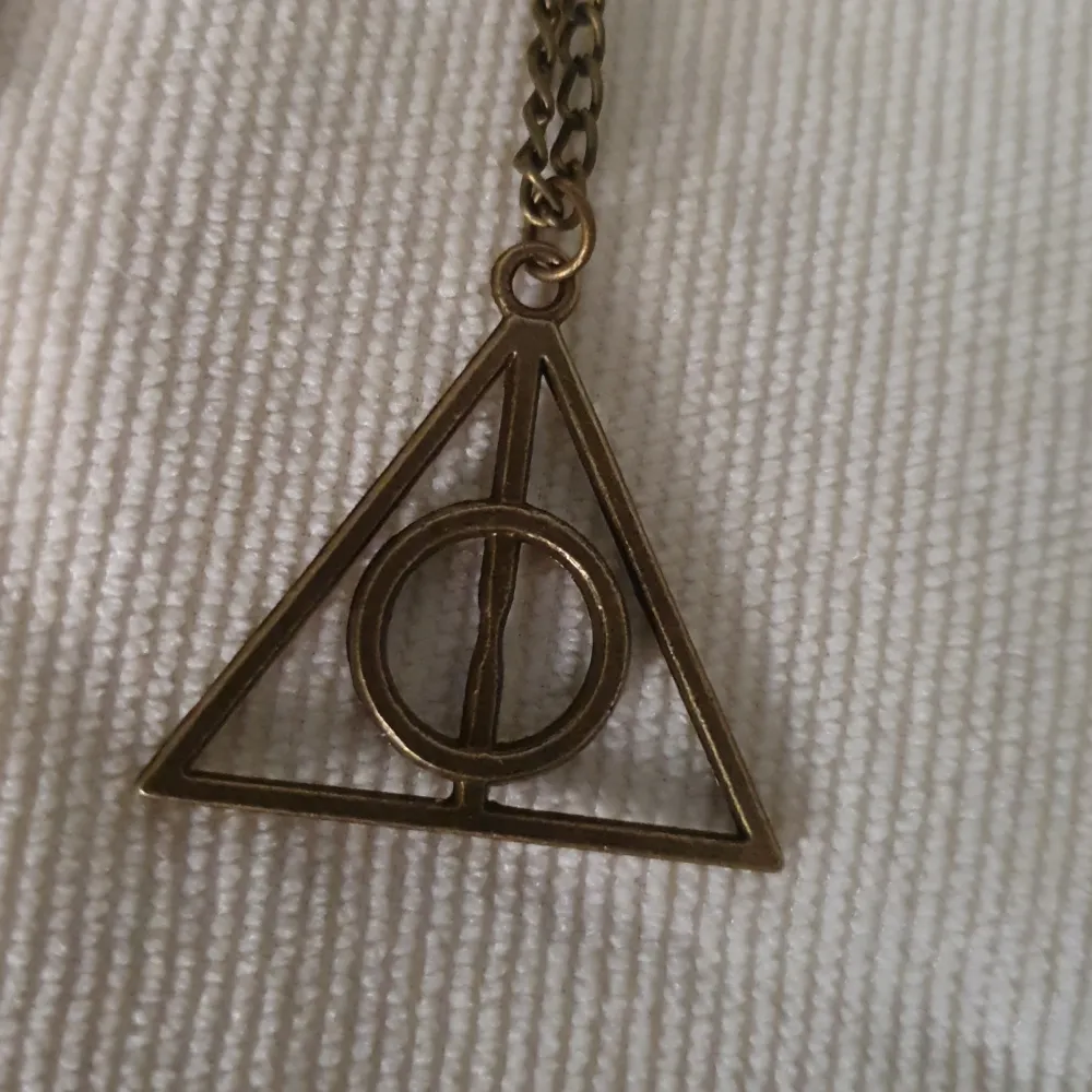 Harry potter inspererat halsband. I sin orginalförpackning. Accessoarer.