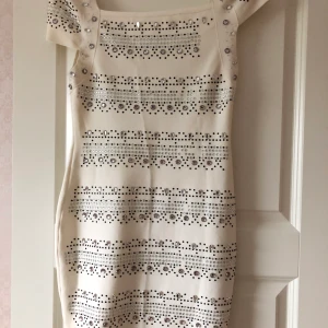 Bandage klänning - Använd 1 gång. Mycket stretchig, passar S-M