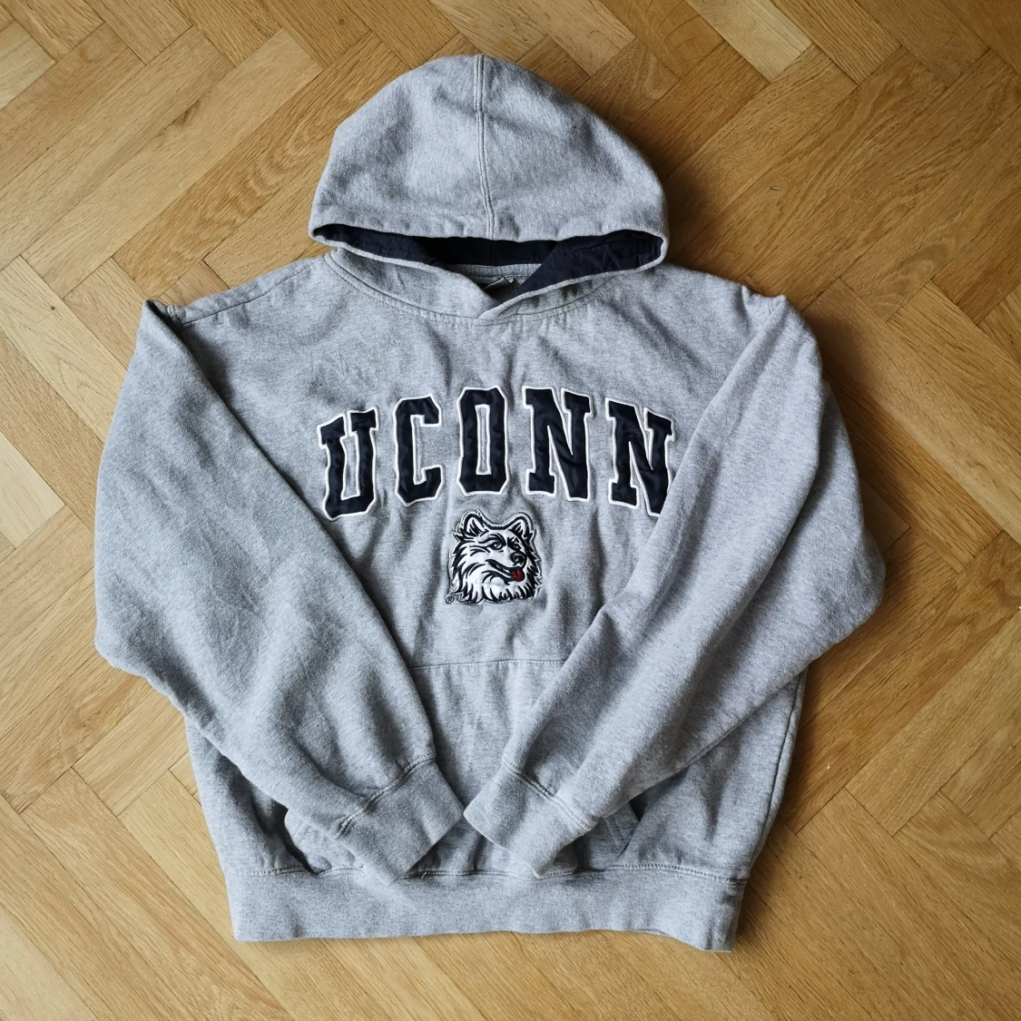 Vintage college hoodie 