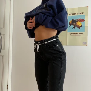 svarta jeans ginatricot - svarta jeans från ginatricot i strl. 40