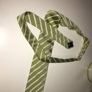 The shirt factory design linnea braun slips.ren och i toppskick.12kr frakt 
