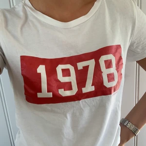 Calvin Klein tröja - Strl M, men mer som en S! 