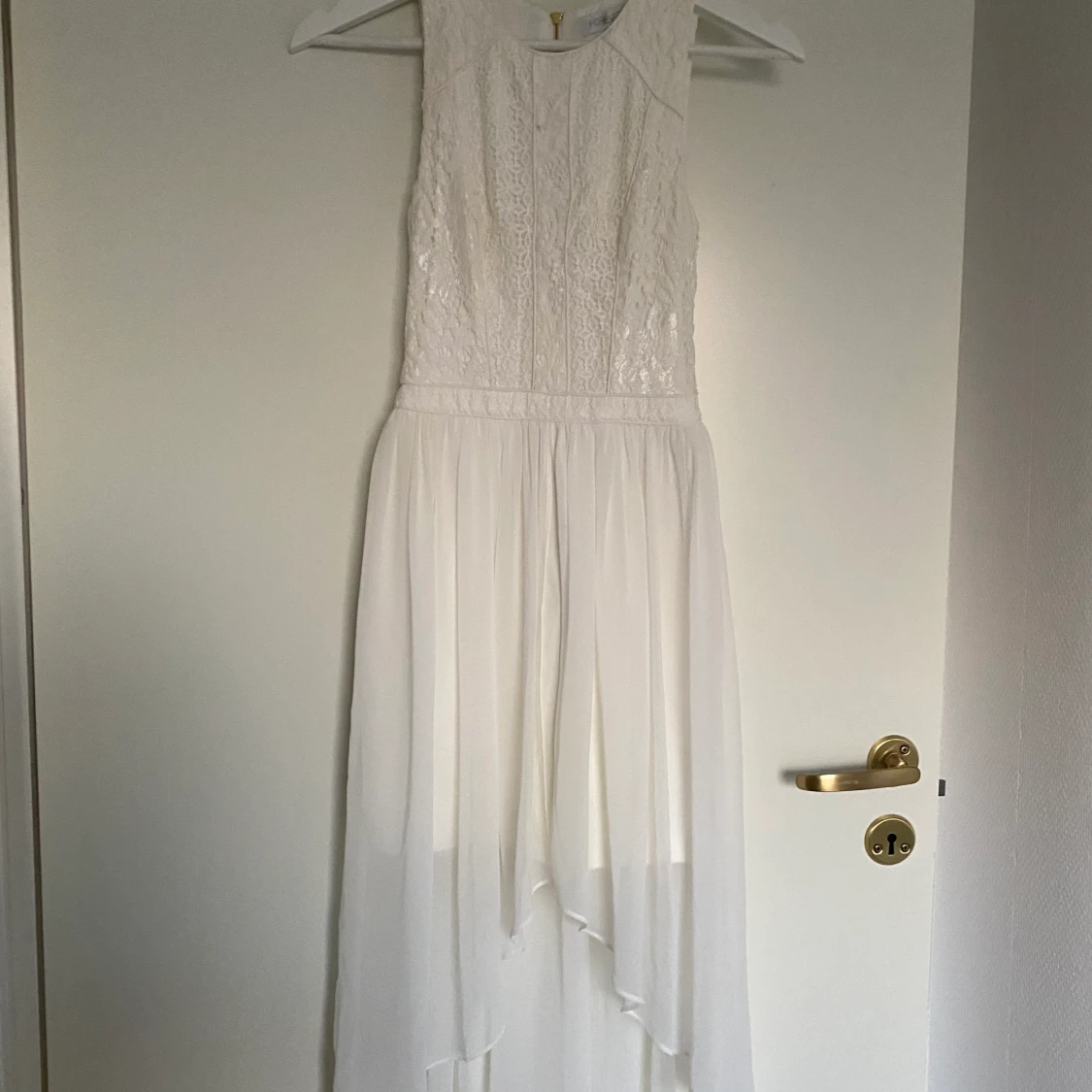 Jättefin vit klänning