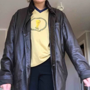  - Läderjacka/kappa 