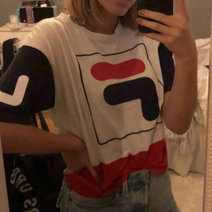  - fila t-shirt 🦋 köparen står för frakt