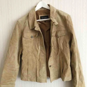  - äkta mockajacka i strl L, passar även M skulle jag tro! 