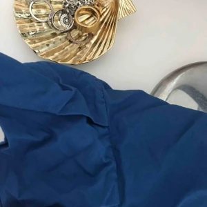  - Lite ostruken men jätte fin blus. Använt max 7 gånger. 