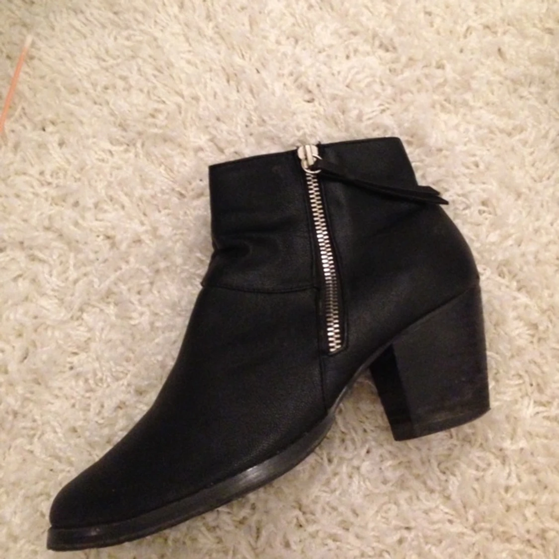 Snygga höst skor från scorett. Lite små skavanker men fina.  - 1414680099