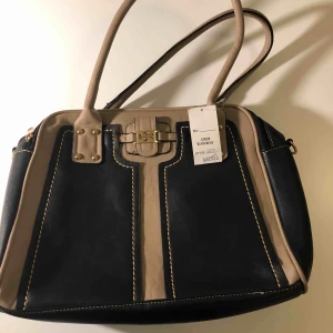  - Aldrig använd!köparen står för frakten