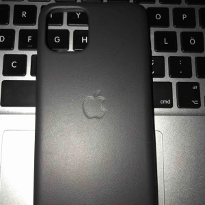  - Äkta Apple skal till iPhone 11 PRO aldrig användt säljer pågrund av att jag köpte fel 