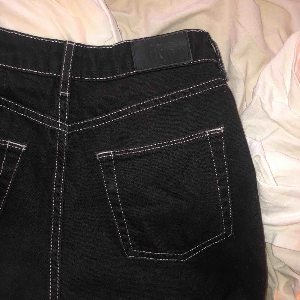 Skitsnygga Jeans från Urban outfitters i modellen ”pax” 💞. Jeans & Byxor.