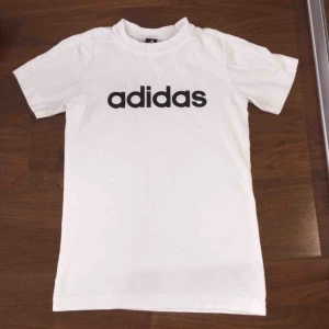  -   Jätte bra skick maila mig för att få bättre bilder och om ni har några frågor har bara används 3-5gånger