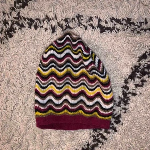  - Missoni mössa.