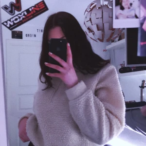 Mys tröja - Supergullig mysig tröja som passar perfekt nu❄️🤍