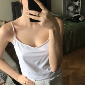 Linne - Vanligt vitt lite oversized linne🧡 säljer pga har flera 