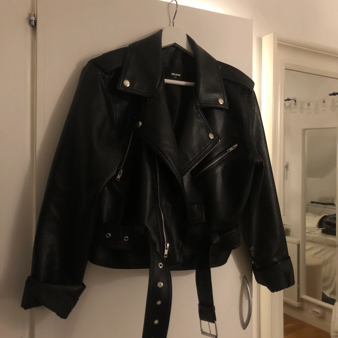 Svart skinnjacka  - 90
