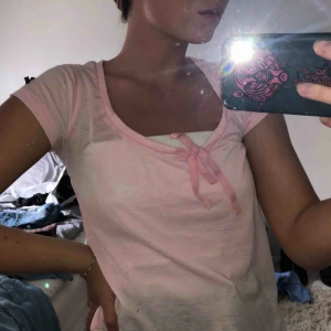  - Jättefin t-shirt från Odd molly! Använd ett fåtal gånger men så gott som ny! Kommer inte längre till användning där av säljer jag den! 