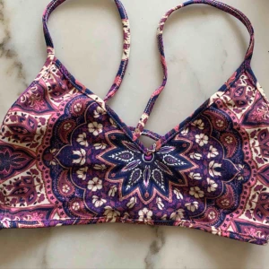  - Bh topp från bikbok i S 